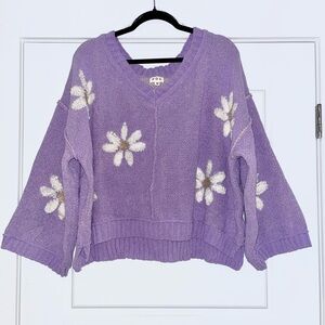 NWOT POL Knit Oversized Medium Purple Daisy Sweater